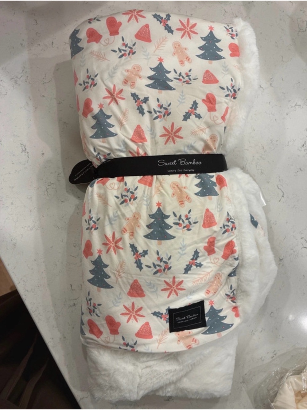Sweet Bamboo Christmas Blanket